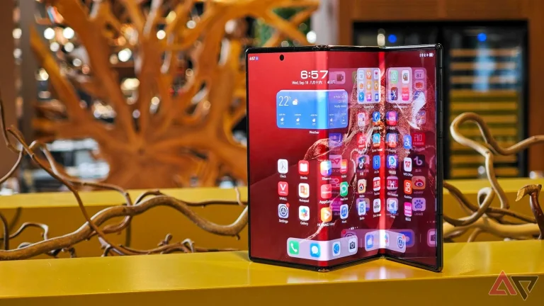 The Future of Smartphones: is Samsung’s Tri-Foldable the Next Big Thing? 5 Mediaerrands article on samsung tri-foldables 3