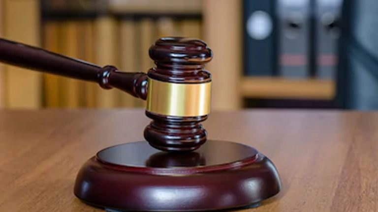Gavel-2