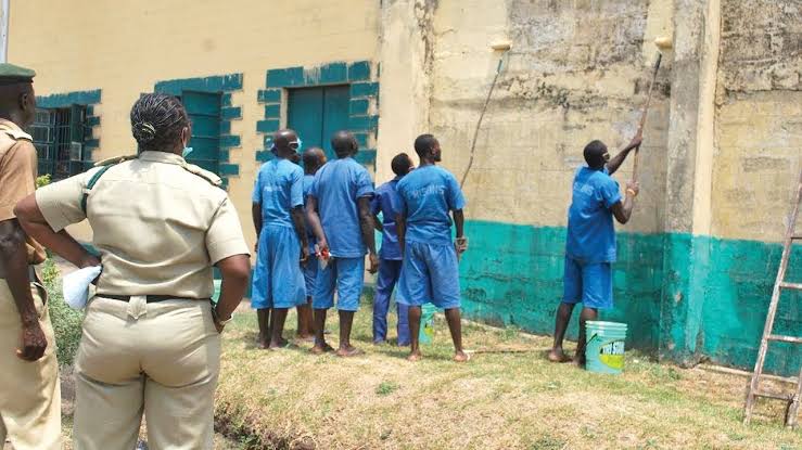 BREAKING: Jailbreak in Kogi, 12 Inmates Escape, Authorities Scramble 1 3DAA8B3D-EF11-4649-AE78-B8911FDE54C4