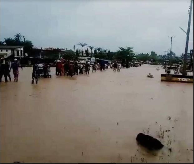 Risk Experts Urge Overhaul of Flood Response System 2 Flood