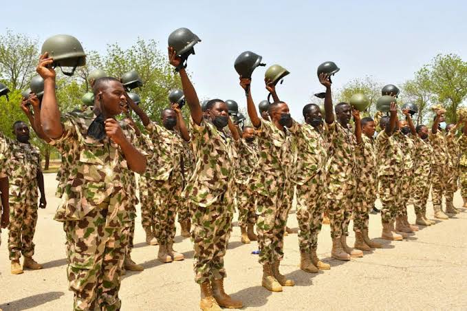 Army Declares Three Days of Mourning for 17 Slain Soldiers in Niger Attack 16 images (45)