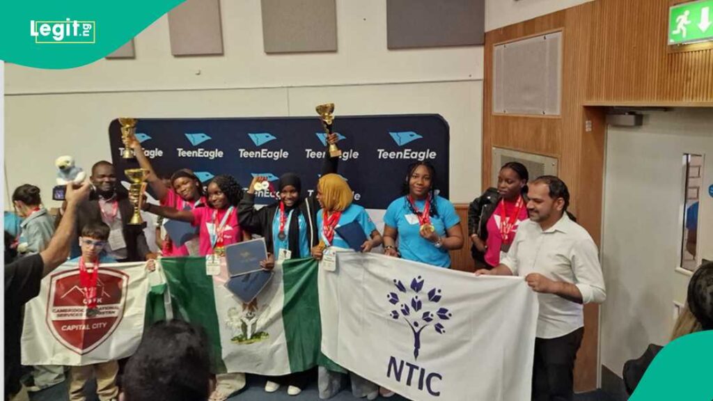 Nigerian Teens Shine at Global Competition in London 1 bb8ef07d430d1c43