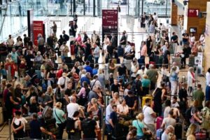 8,000 flights delayed across US amid air traffic controller shortage 1 G4QO4k XUAAoZv