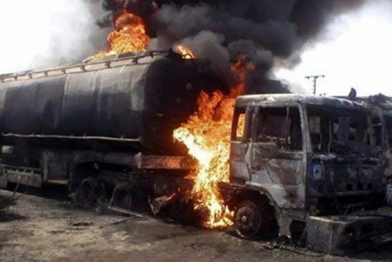 Fuel Tanker Explosion Kills 29 in Niger State 2 TANKERR-960x643