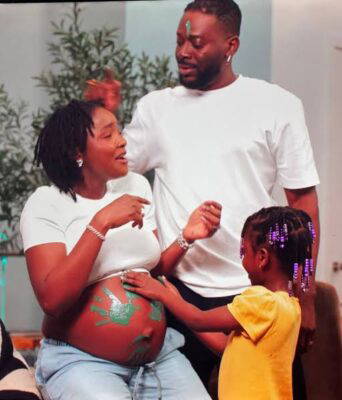 Fans React as Pregnant Simi Appears in Adekunle Gold’s Latest Visuals 11 Adekunle-Gold-and-Simi