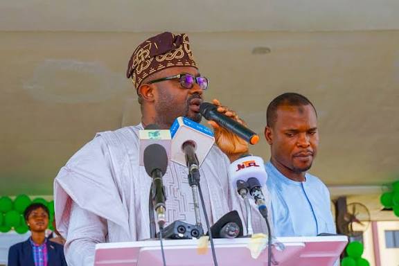 FG Declares Christmas, New Year Holidays 3 images (6)